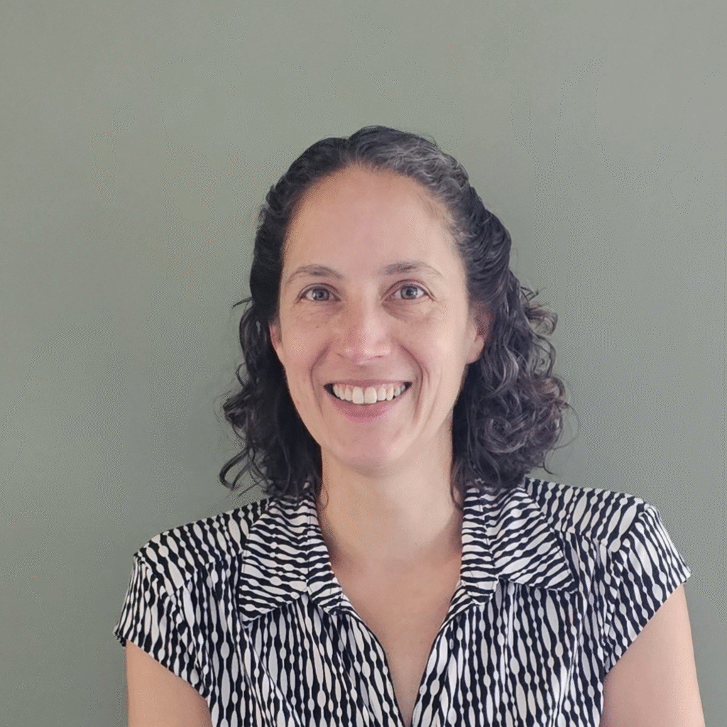 About Me Headshot of Dawn Garvey, independent travel advisor who specializes in group travel and small-ship cruises.